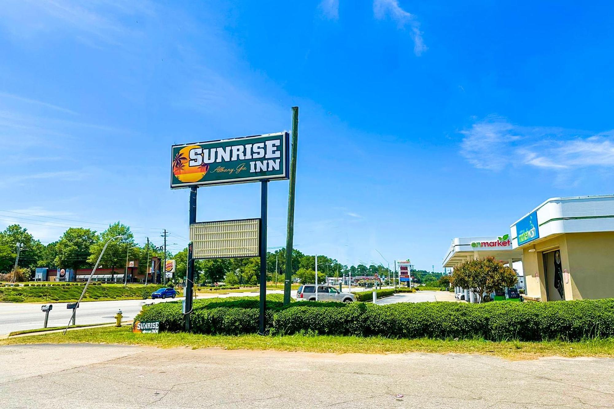 Sunrise Inn By Oyo オールバニ エクステリア 写真